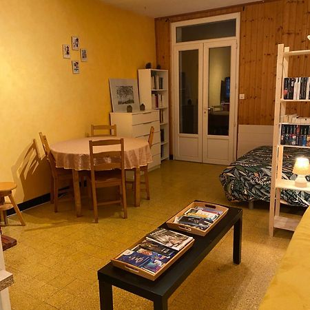 Maisonnette Aigrefeuille-dʼAunis Kültér fotó