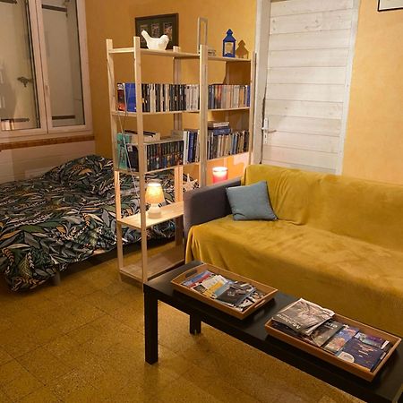 Maisonnette Aigrefeuille-dʼAunis Kültér fotó